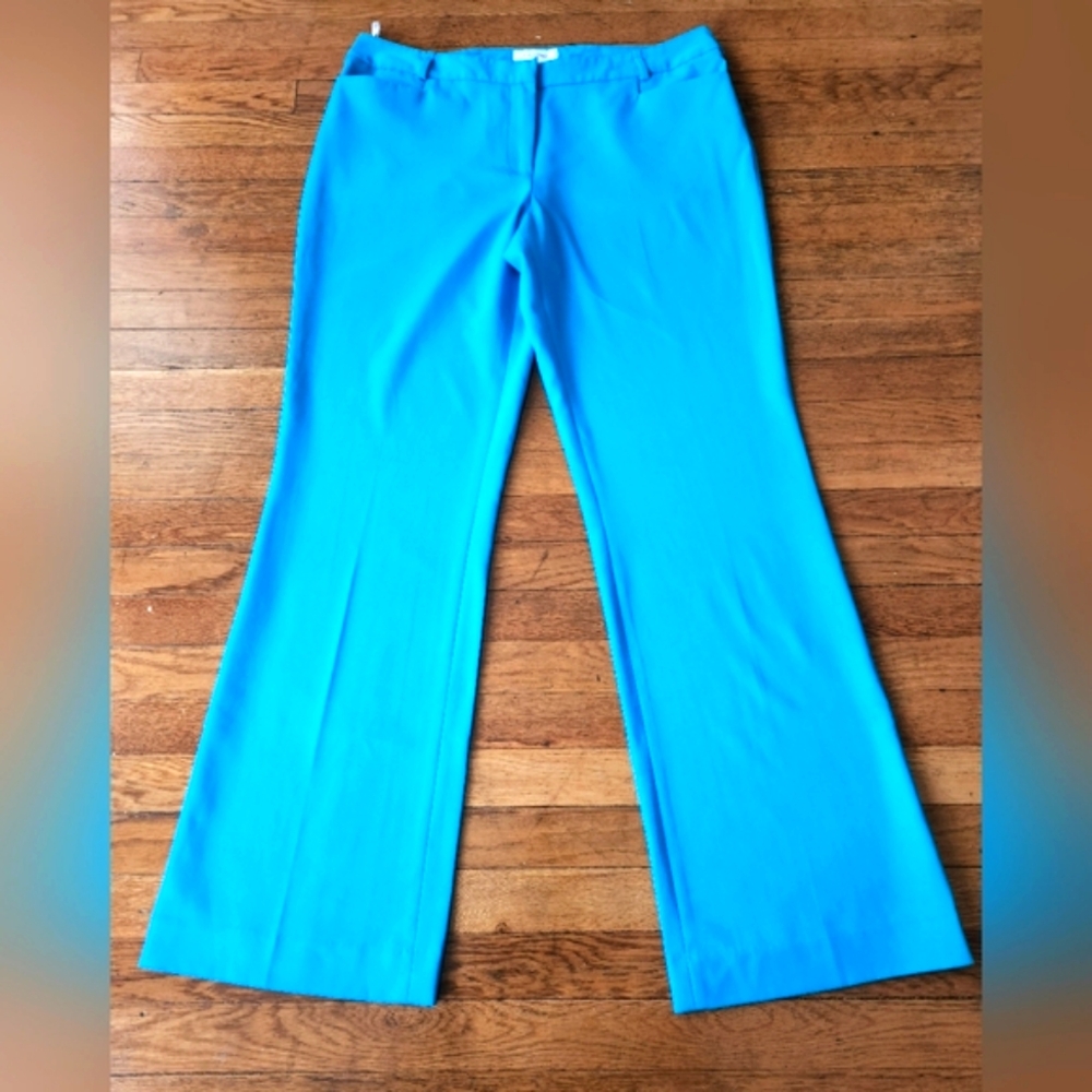 Calvin Klein Women's Vibrant Solid Blue Business Casual Wide Leg Dress Pants - Picture 7 of 7